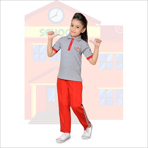 स्कूल स्पोर्ट्स यूनिफॉर्म