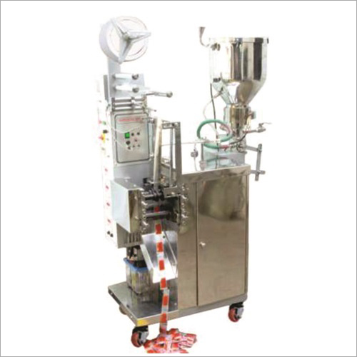 Semi-automatic Vertical Liquid Packing Machine For Ketchup Honey With Steam Hopper