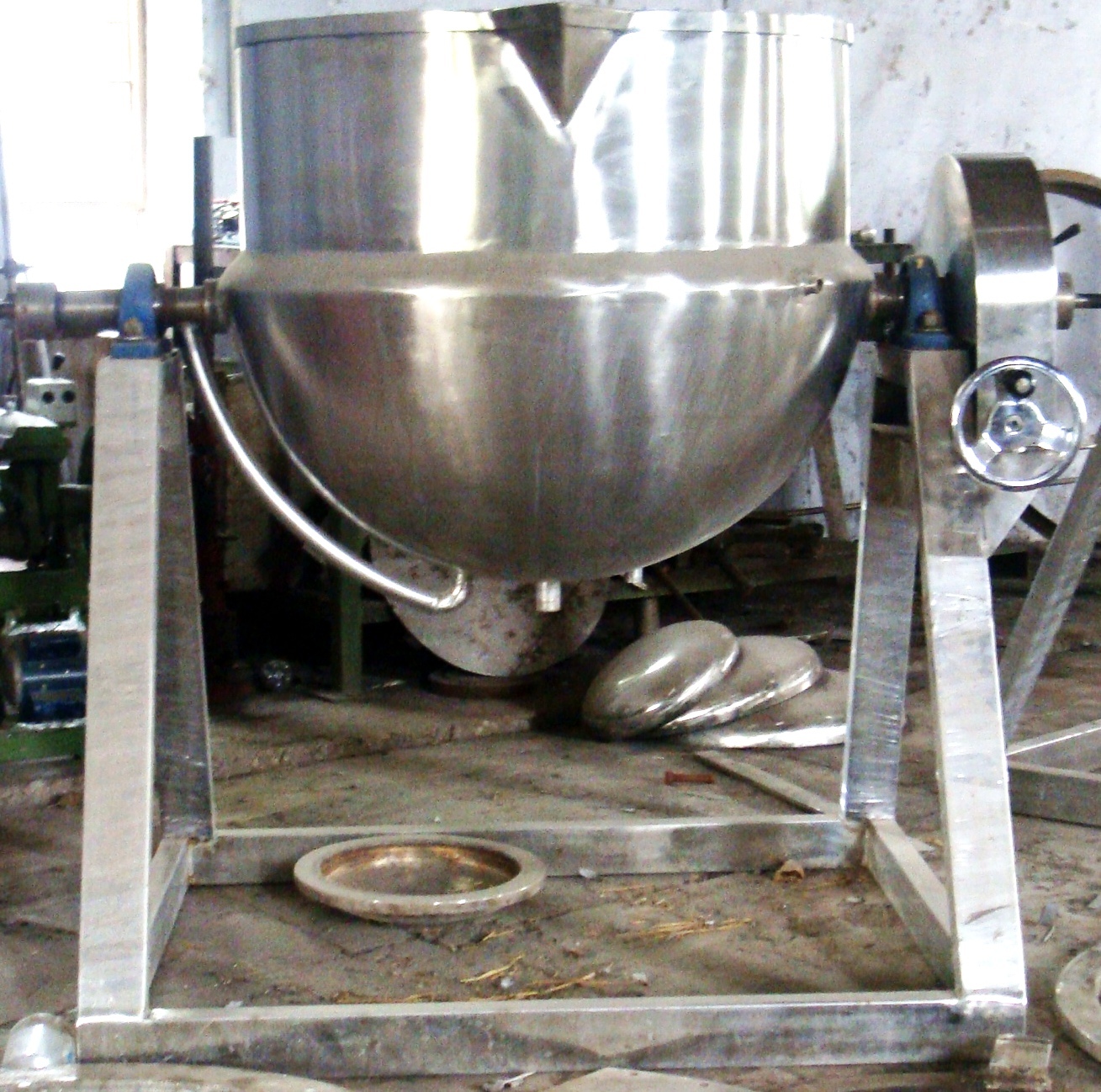 Hemispherical Tilting Pan Capacity: 200 Lts Kg/hr