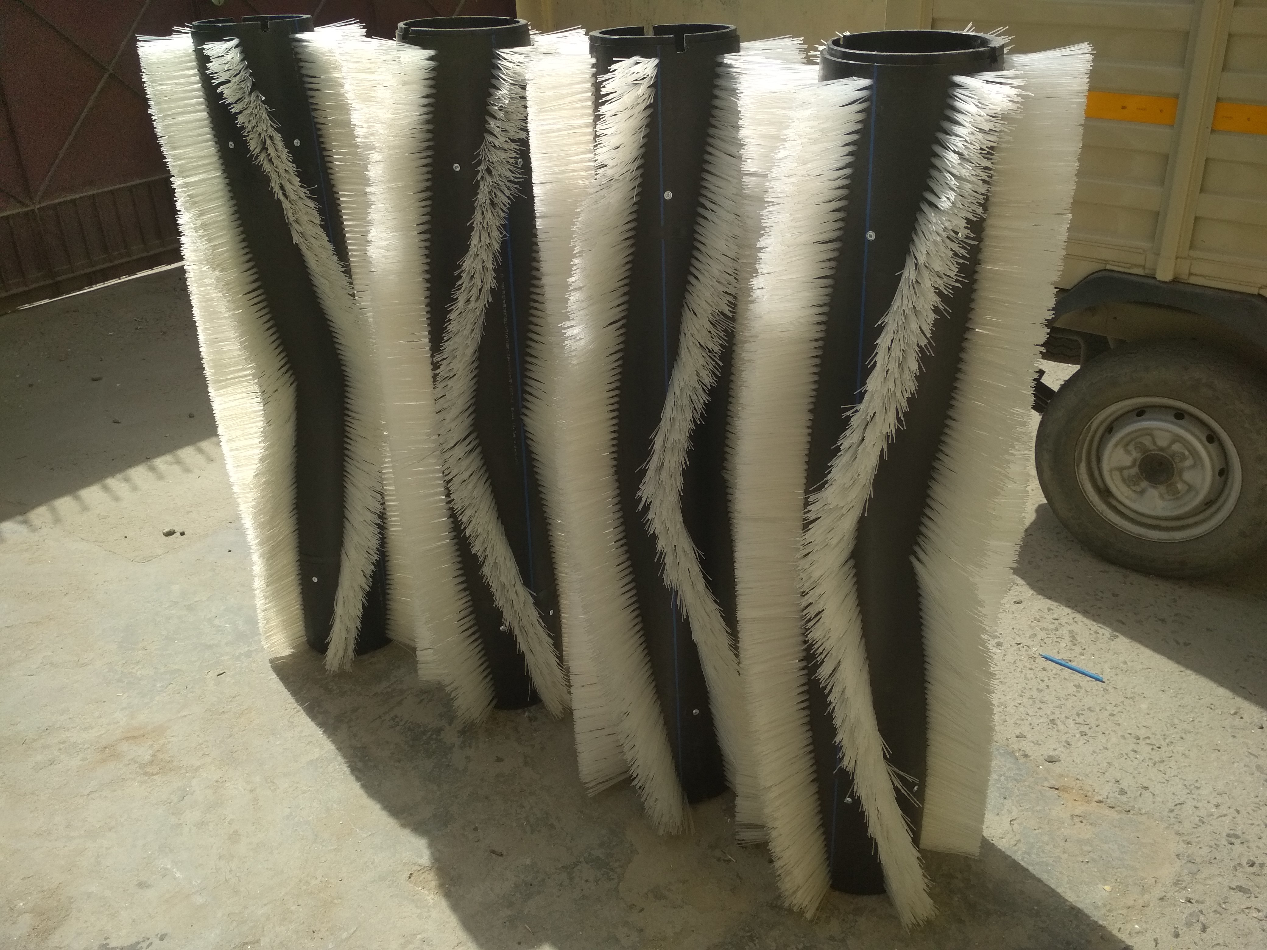 Central Brush For Roots Sweeping Machine