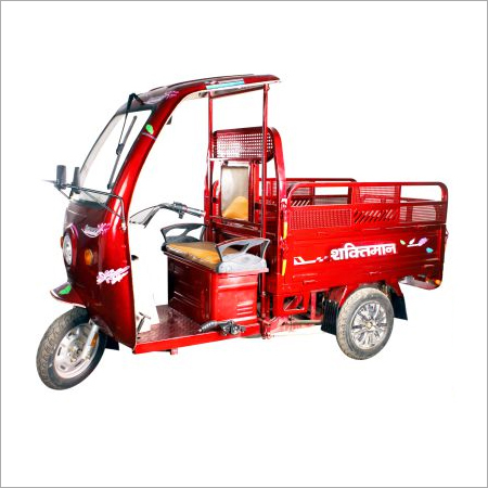 Battery Operated E-Rickshaw Loader - Metal Body, Standard Size | 500-600 Kg Load Capacity, Red Color, Handle Type Steering, Up to 30 Km/hr Speed