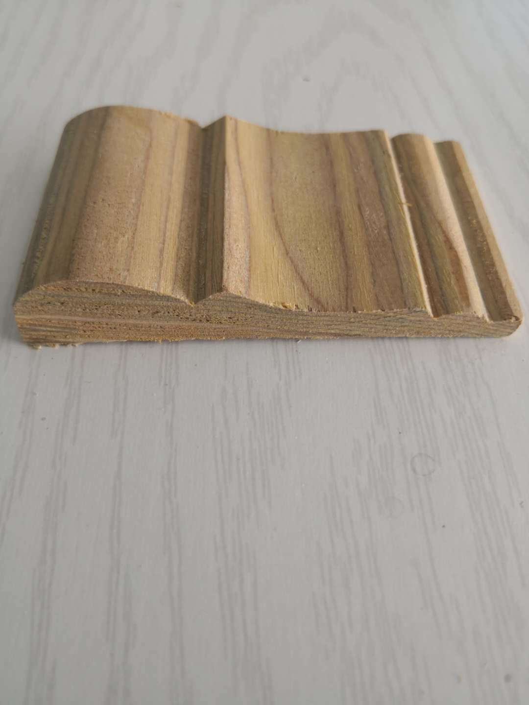 Best Mdf Moulding Core Material: Solid Wood