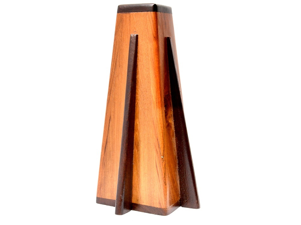 Designer Wooden Flower Vase Bottom Diameter: 4 Inch (In)