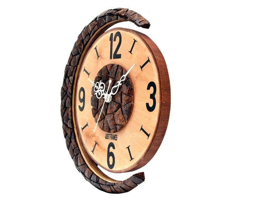 Wooden Wall Clock Size: 14.5 Inch X 1.5 Inch X 14.5 Inch