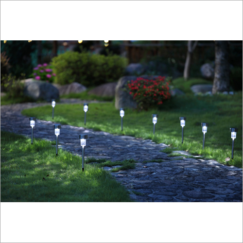 Solar Garden Light - Aluminium, Customized Size, Black Color | Manual Switch, 1-year Warranty, Max Voltage 415