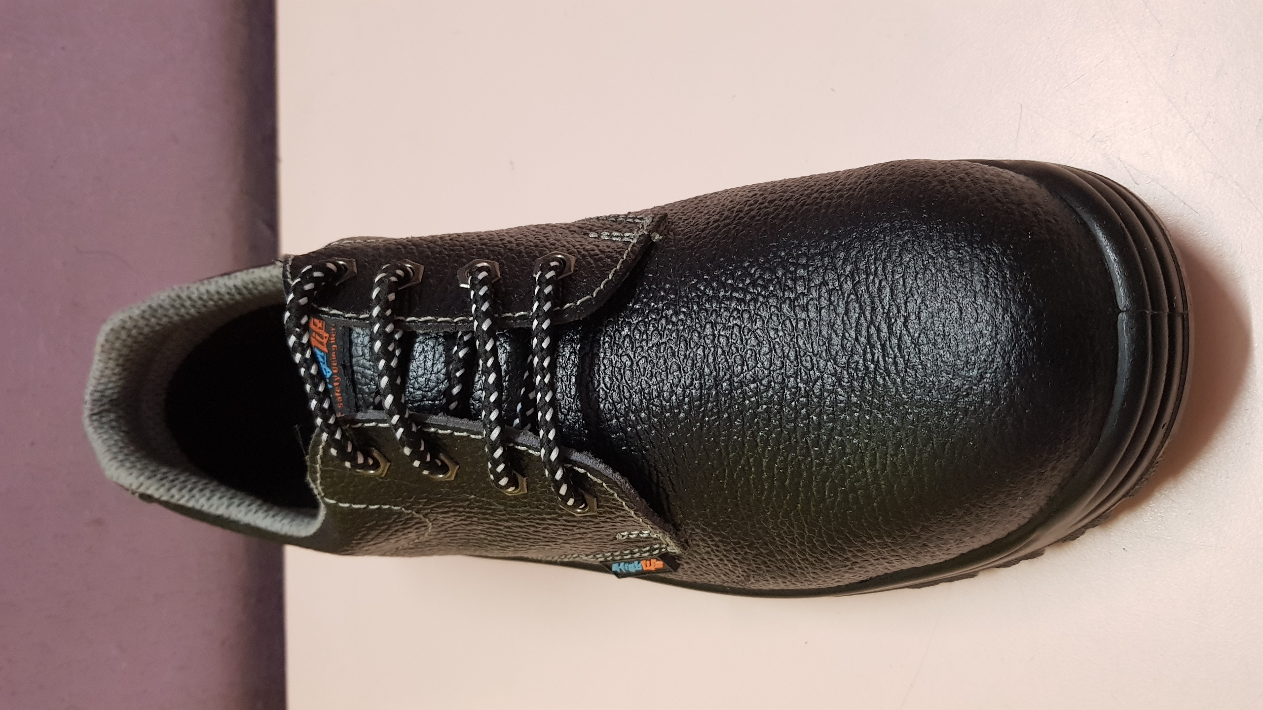 Safety Shoes - Untearable Material, Size 9, Black Color | Pvc Sole, Midsole Protection, Temperature Resistance, Anti-slip Base