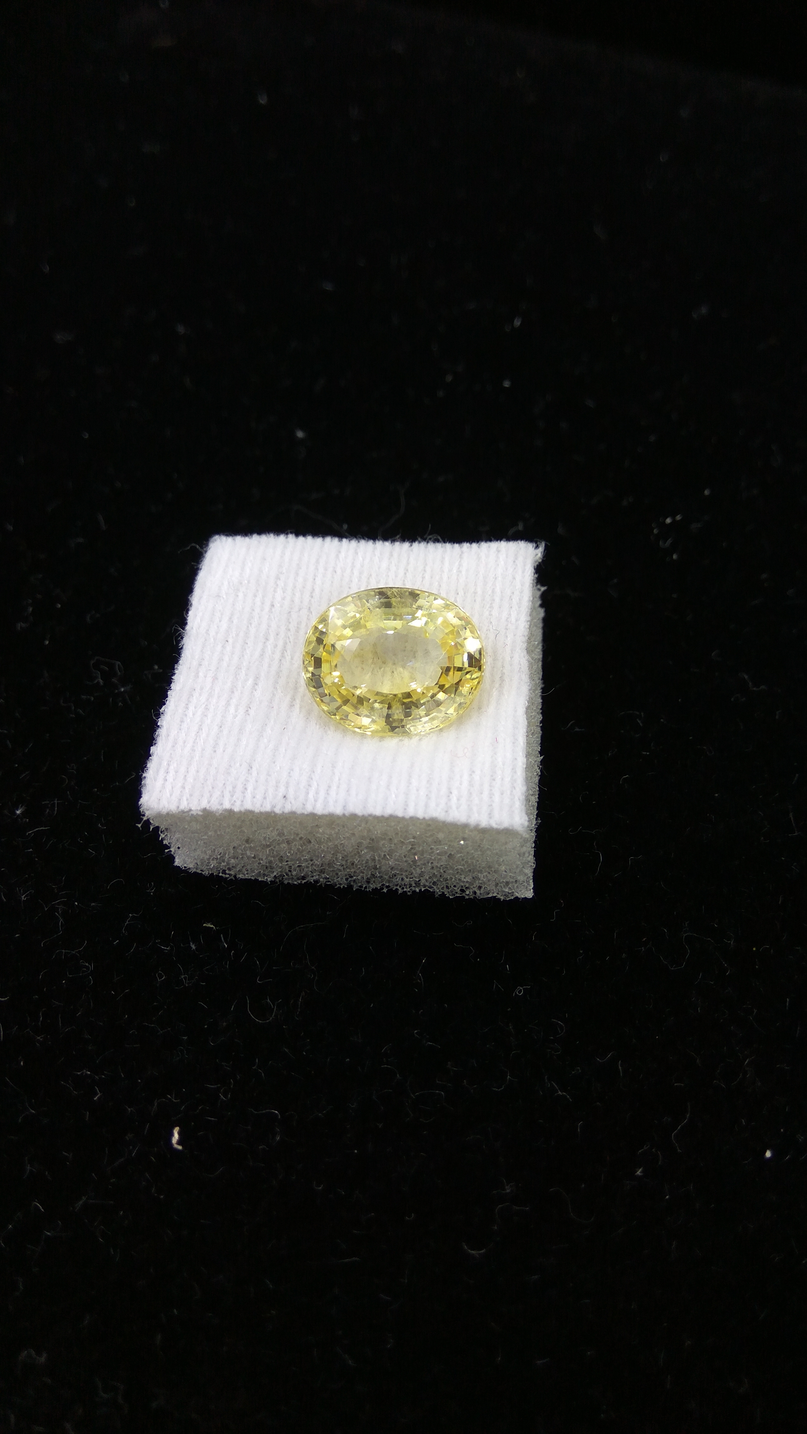 Yellow Sapphire - 8.50 Carats, Natural Unheated Oval Cut, Stunning Yellow Color, Untreated Ceylon Pukhraj Rashi Ratna Gemstone