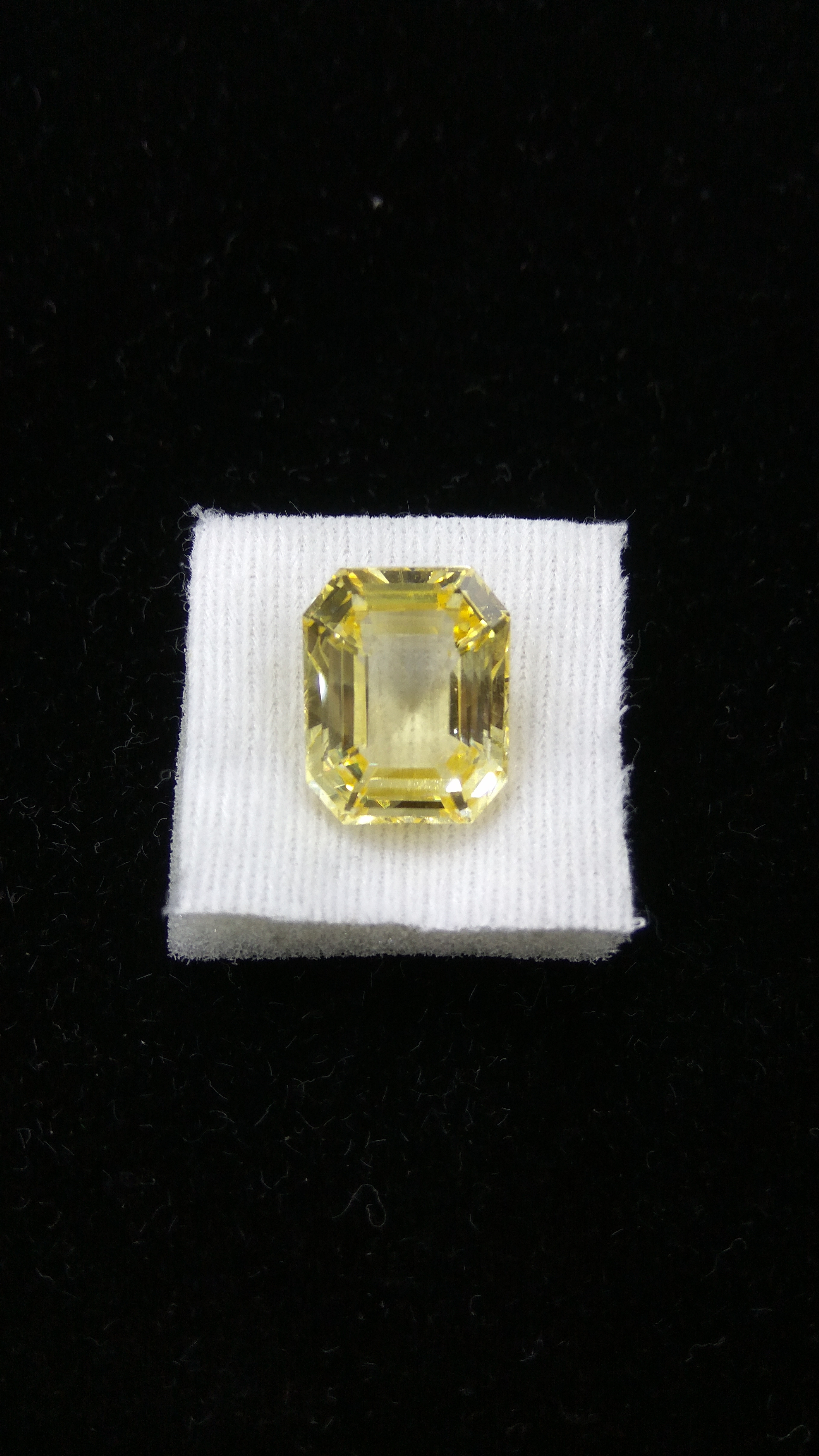 Yellow Sapphire Grade: Available In All Grades