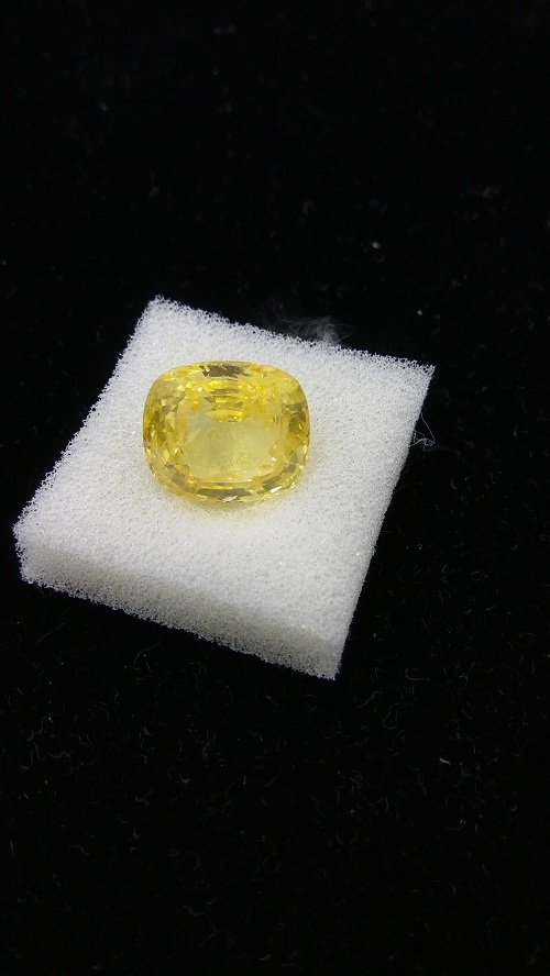 Natural Unheated Yellow Sapphire - 20 Carats Cushion Cut | Ceylon Yellow Sapphire, Untreated, 4 Grams Weight, Natural Stone