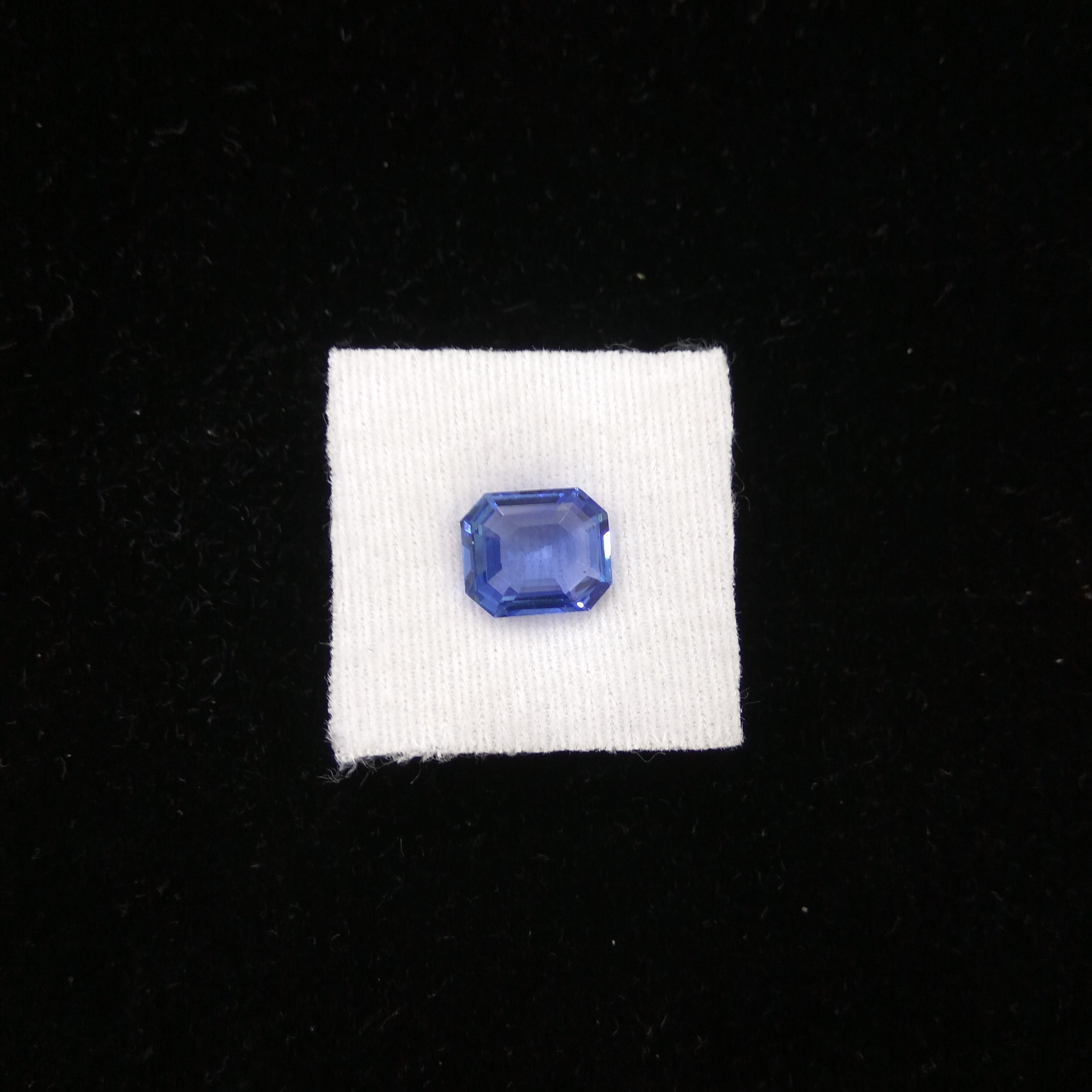 Natural Blue Sapphire - 5.00 Carats Emerald Cut, Unheated & Untreated Natural Gemstone With Deep Blue Color