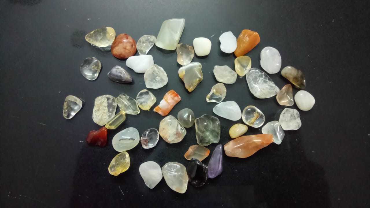 Crystal Colored Glossy Polished Recycled Small Stone Pebbles Size: 5-15 Mm