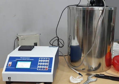 AUTOMATIC BOMB CALORIMETER