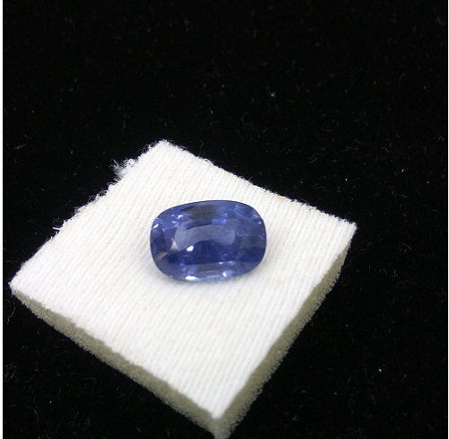 Blue Sapphire - Natural, Oval Cut, 10.50 Carats, Blue Color | Unheated & Untreated, Gia Certified, Ceylonese Neelam Gemstone