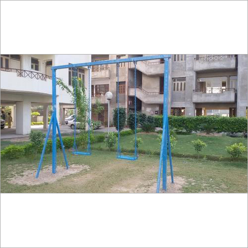 खेल का मैदान झूला