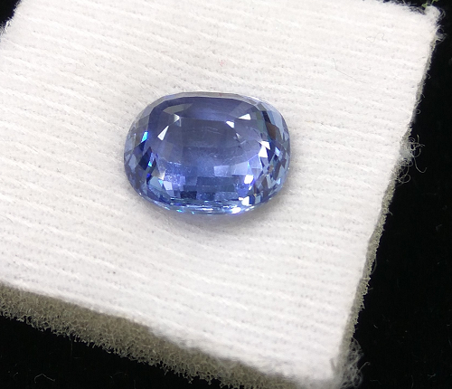 Natural Blue Sapphire - 6.95 Carats Oval Cut , Unheated & Untreated Ceylon Blue Neelam