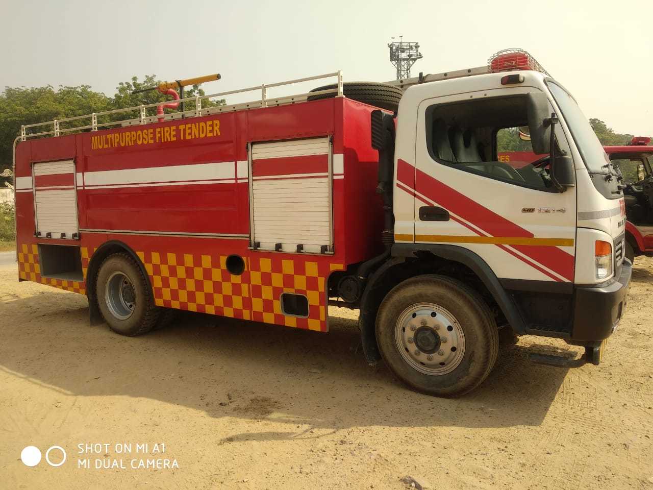 Foam Fire Tender - Mild Steel & Stainless Steel, 4000-12000 Liters Capacity | High Performance Efficiency, Compact Design, 1 Year Warranty