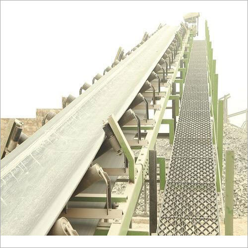 Belt Conveyor System - Stainless Steel, Customized Foot Length, Green Color | Automatic Operation, 3 Phase AC Motor, Industrial Usage