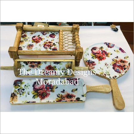 लकड़ी की थाली