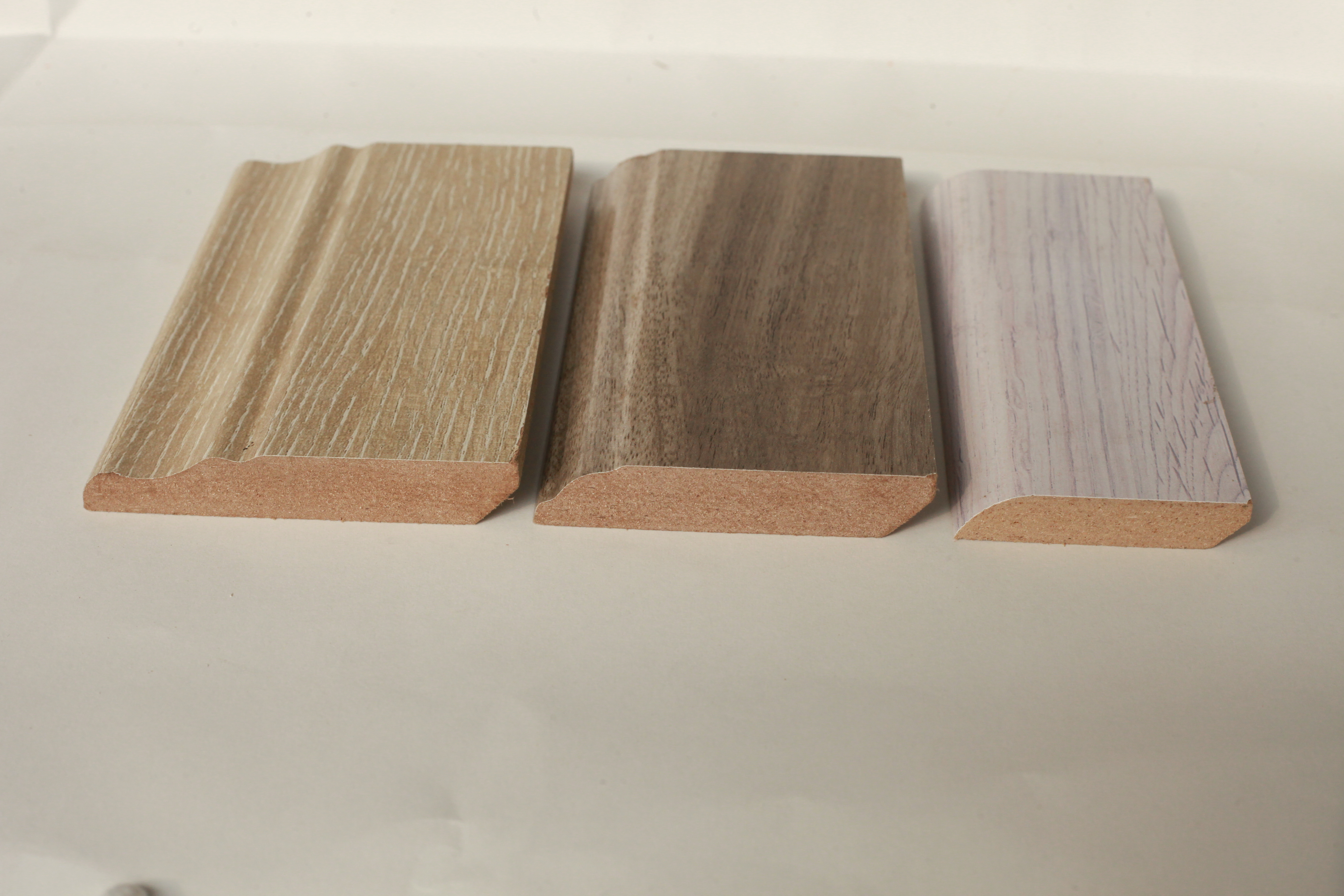 Waterproof Interior Wood Grain Pvc Baseboard Moulding