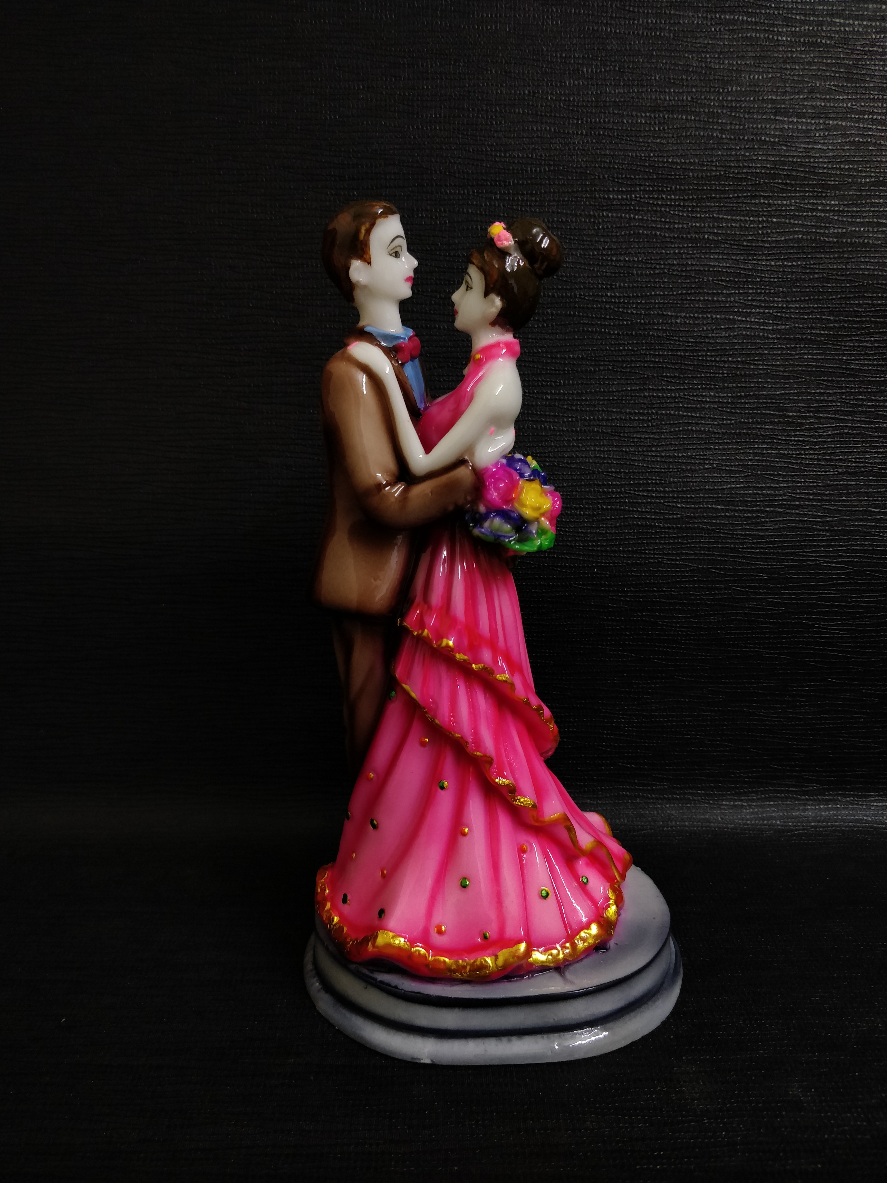 Couples Statue - Polyresin Marble, Vibrant Multi Color Finish | Attractive Decorative Piece For Homes And Perfect Gift Option