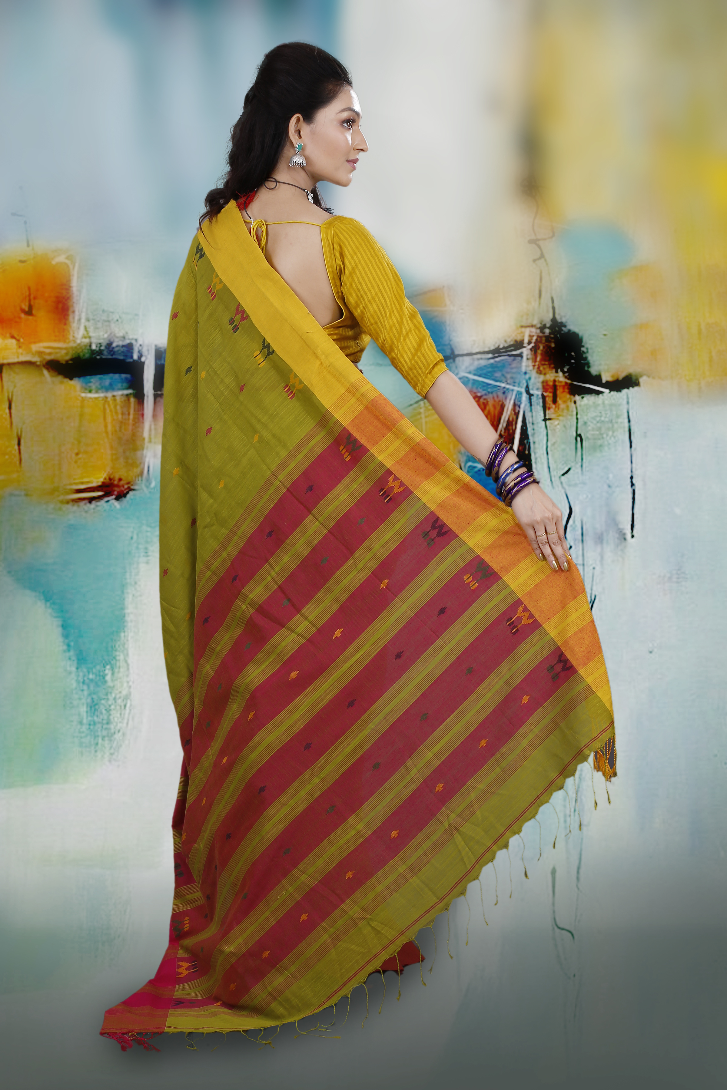 Art Silk Green Handloom Saree With Red Border
