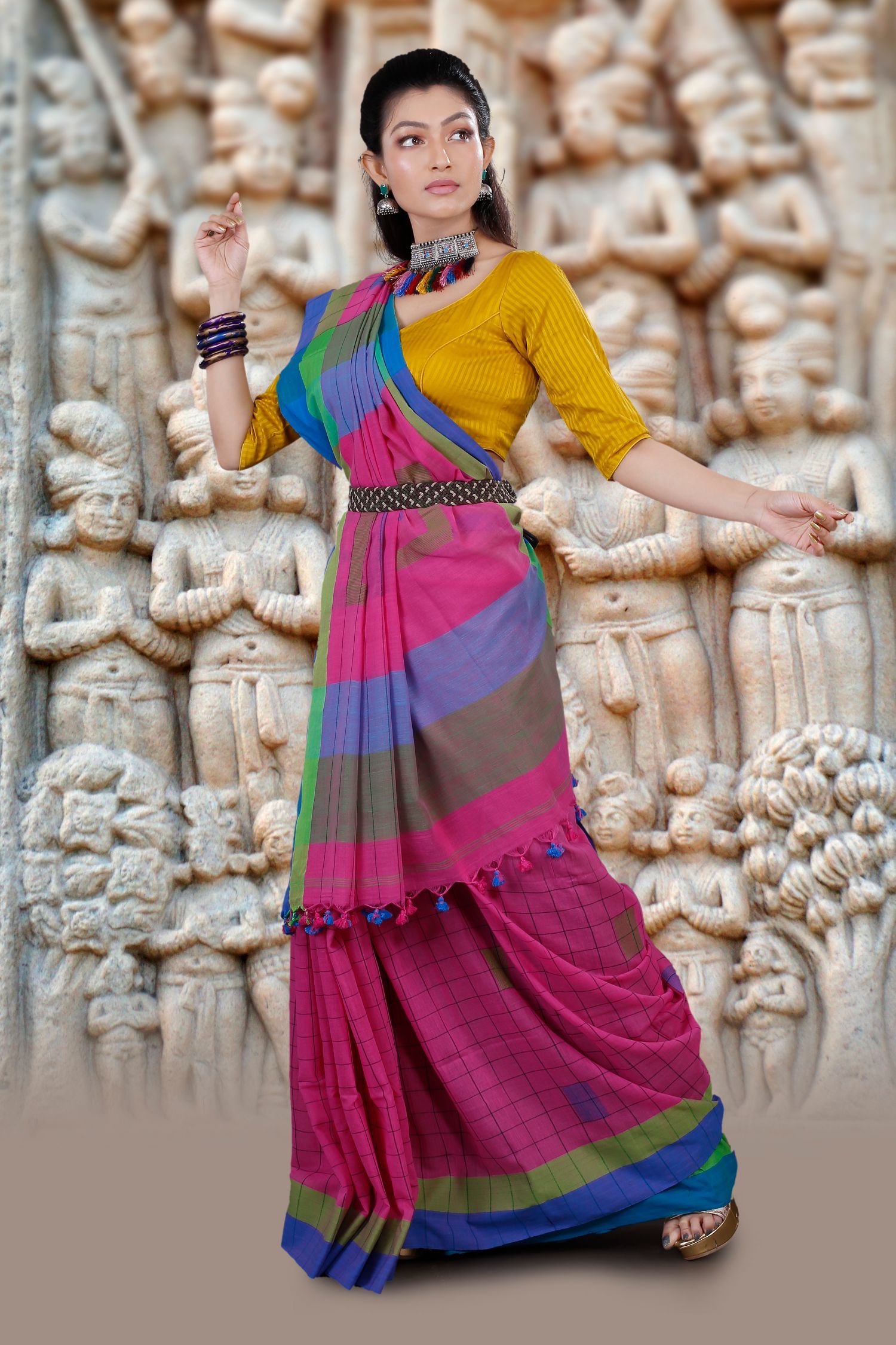 Organza Pink Handloom Saree With Panel Border