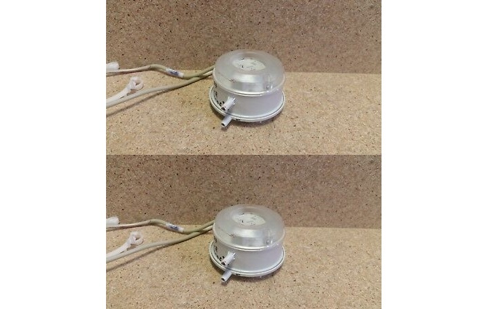 Huba Differential Pressure Switch Range 20 To 300 Pac Measure Pressure Of: Gas