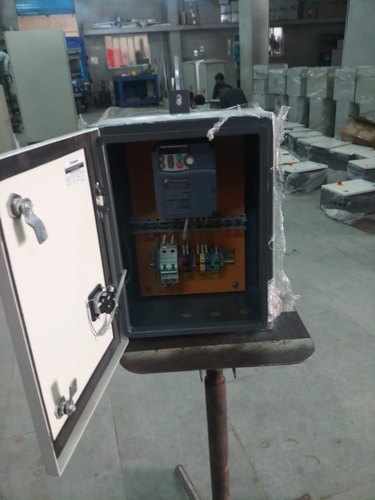Solar Pump Controllers Current: 0-18 Ampere (Amp)