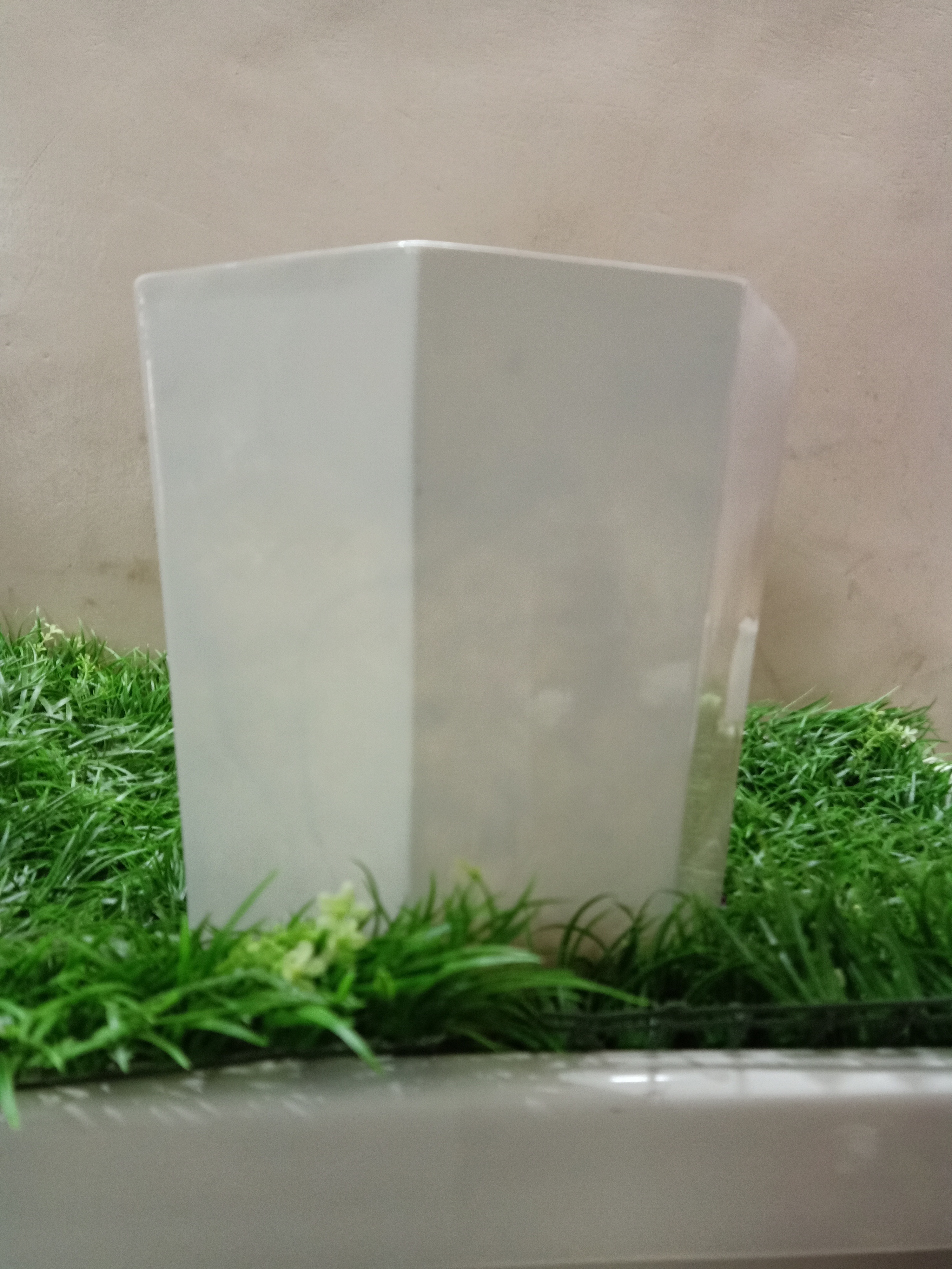 Flower Pot - Fiber Material, Multi Color Finish | Waterproof, Termite Proof, Fire Resistant, Corrosion Proof, Long Life