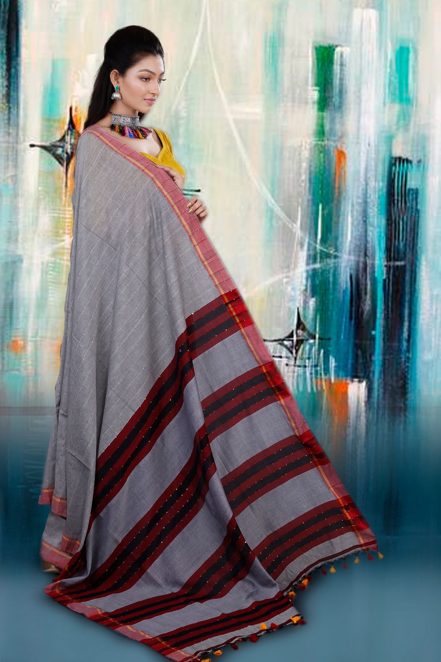 Cotton Grey Bengal Hand Woven Saree With Plain Border