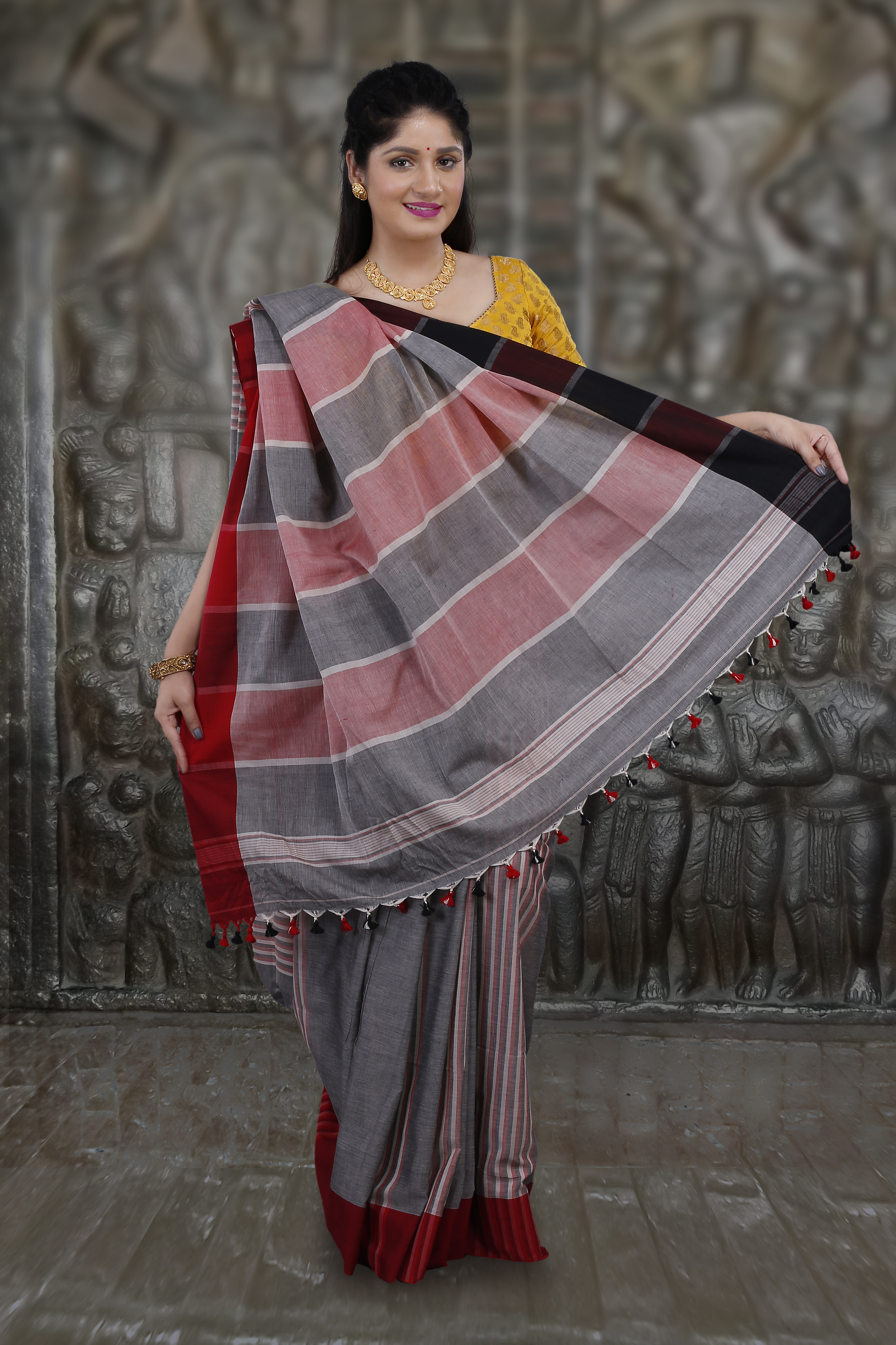 Hand Woven Cotton Saree - Grey Body With Red Border, Includes Running Blouse Piece, All Season Wear