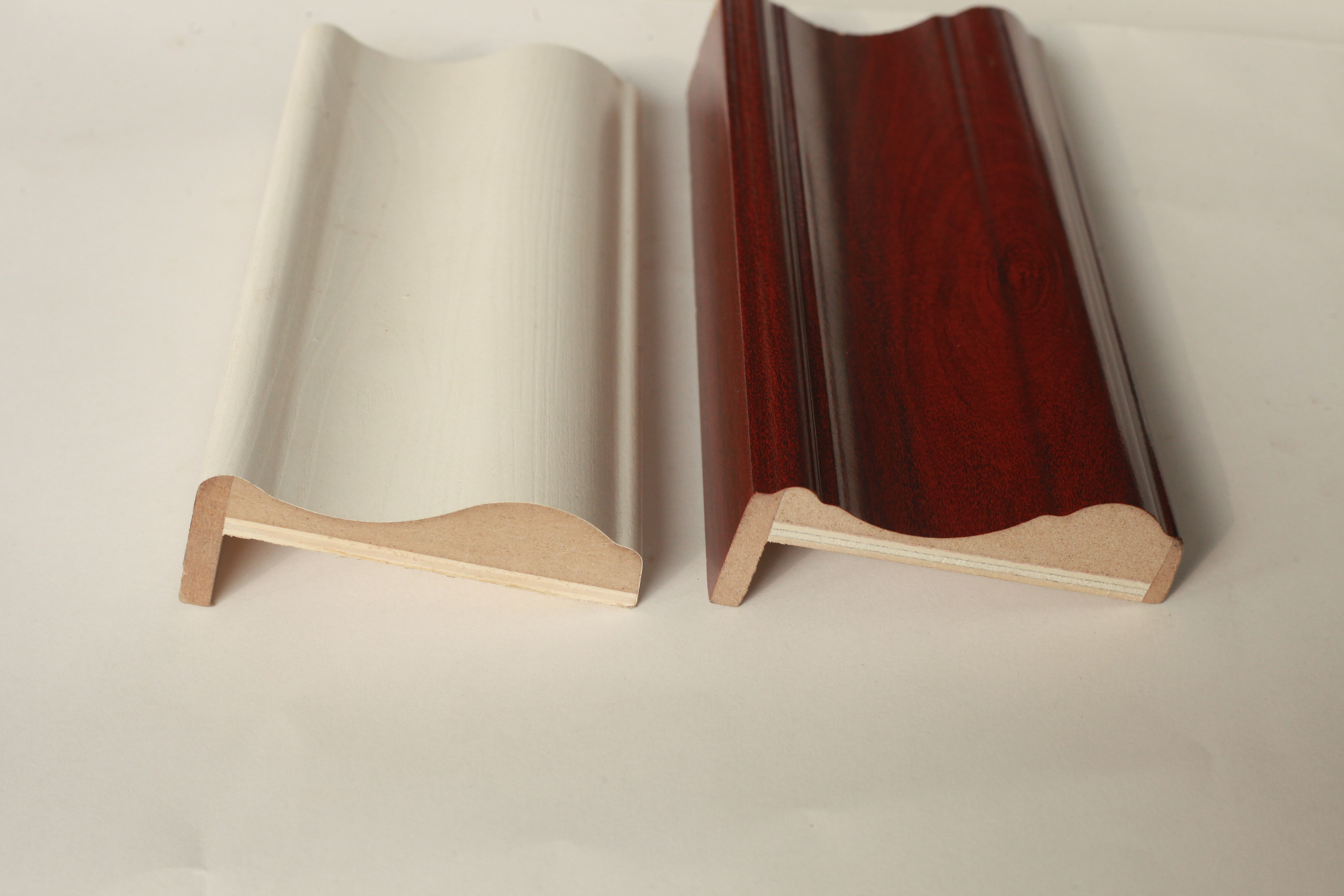 Stable Customized Color Solid Hardwood Moulding