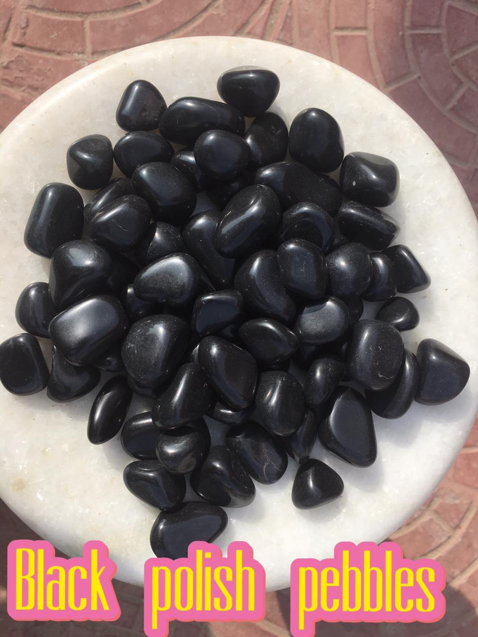 Jet Black Natural Rough Pebble Stone Round Grevels Natural Pebbles Rough Stone Black Polished Black Stone Size: 15-35 Mm & 30-60 Mm