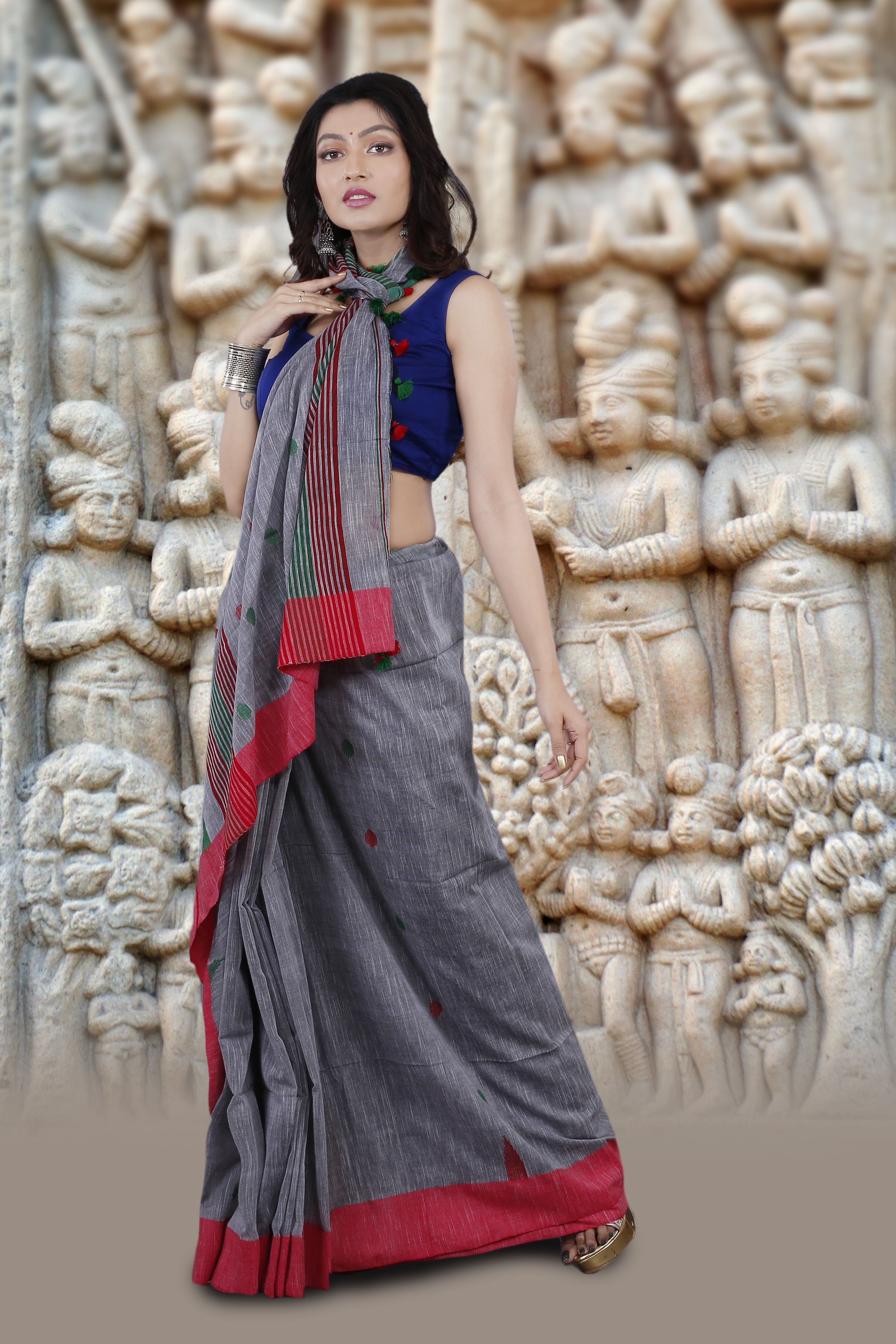 Handwoven Bengal Handloom Grey And Red Hand Woven Pure Cotton Saree