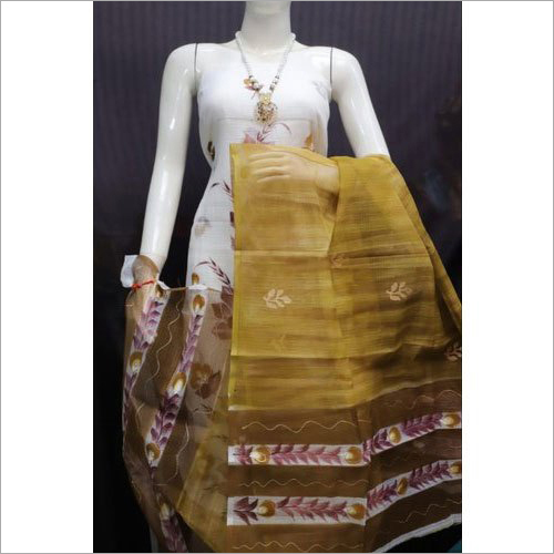 मल्टीकलर लेडीज़ कोटा डोरिया सूट में उपलब्ध