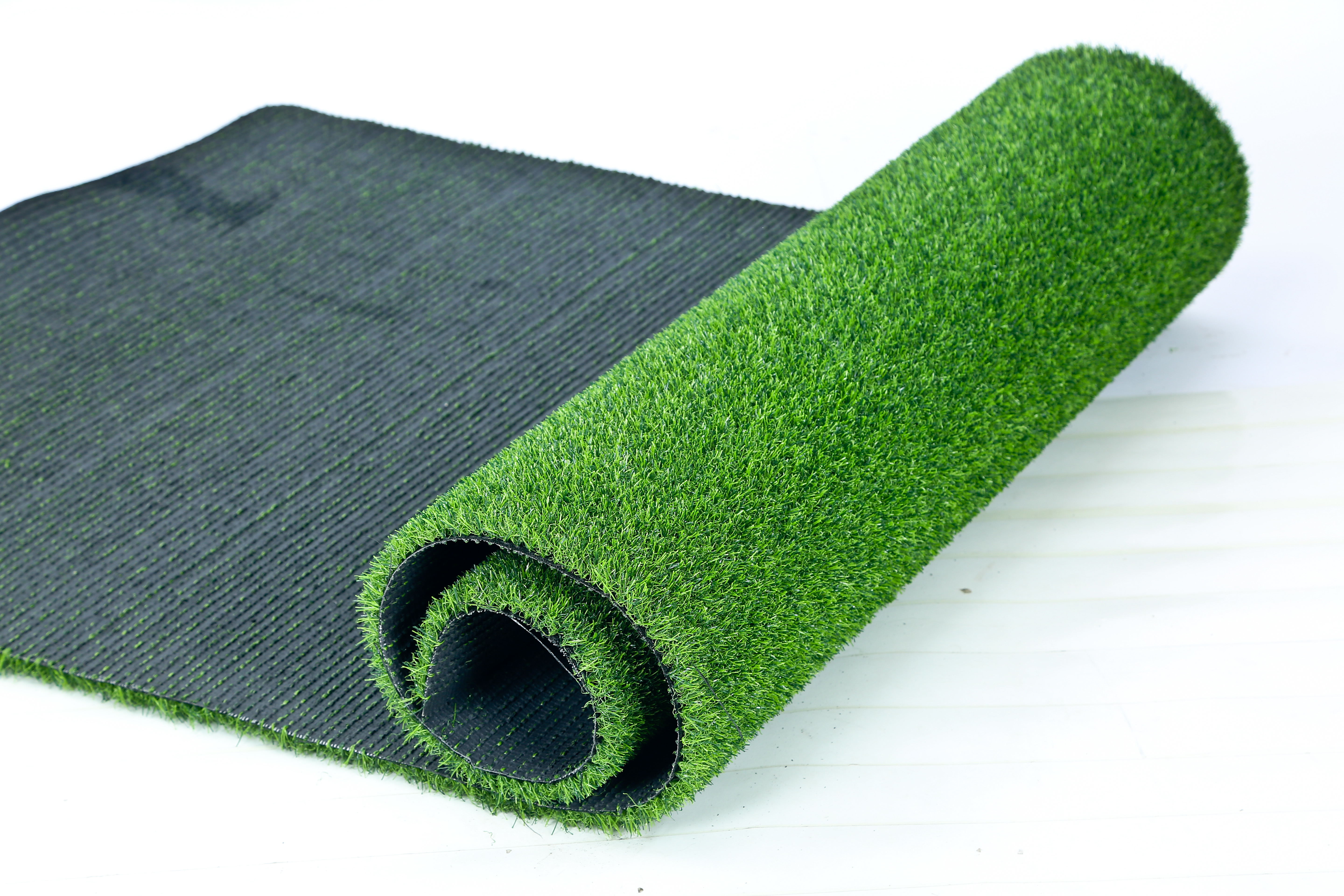 Beautiful And Practical High Quality Artificial Lawn Length: 25 Meter (M)