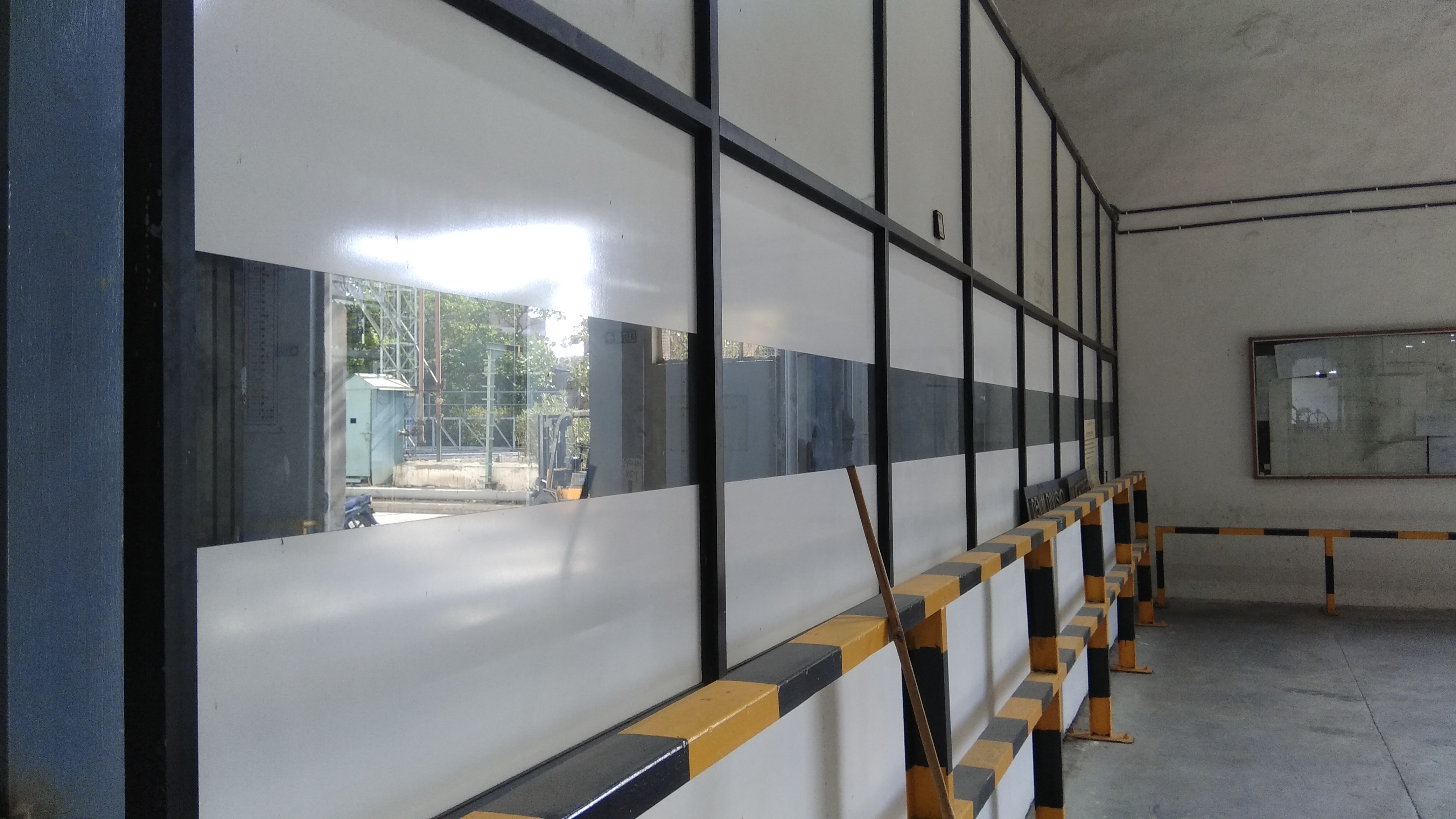 Aluminium Section Partition