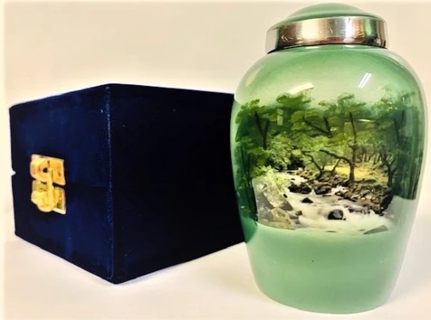 Green Mountain Stream Cremation Urn-new