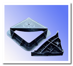 Ductile Iron Double Triangular Manhole Cover Base Dimension: As Per Requirements