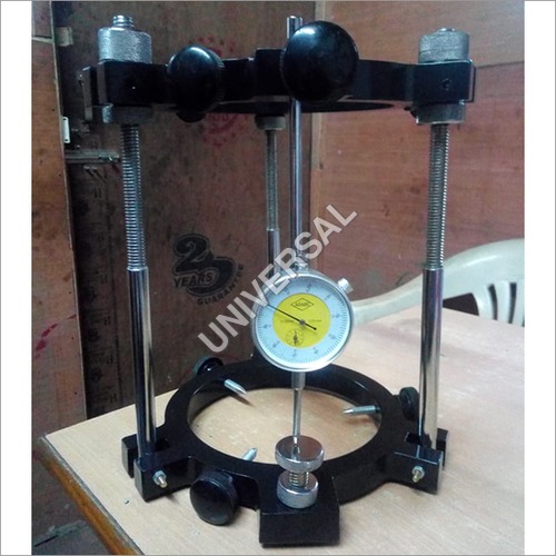 Longitudinal Compressometer - Steel 100mm Dial Size, 0.01mm Accuracy, 100mm Capacity, 200mm x 150mm x 100mm Dimensions, 2kg Weight | Ideal for Soil Testing