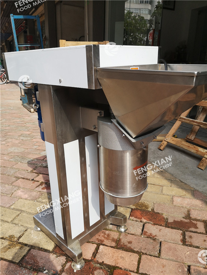 Garlic Paste Machine - Stainless Steel, 800x380x1000mm | 300-500 Kg/h Capacity, Manual Control, Adjustable Grinding Size, Ideal For Garlic, Ginger, Potato, Spinach And More