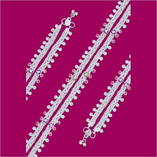 Aircel Choti Stone Rajkoti Anklet - Alloy Material, Adjustable Size, Silver Polish With Black Stones | Timeless Elegance, Intricate Craftsmanship, Versatile For Various Occasions