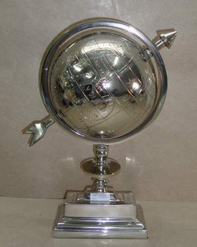 कलाकृतियाँ