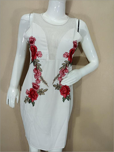 टॉप फैशन लेडीज मिडी