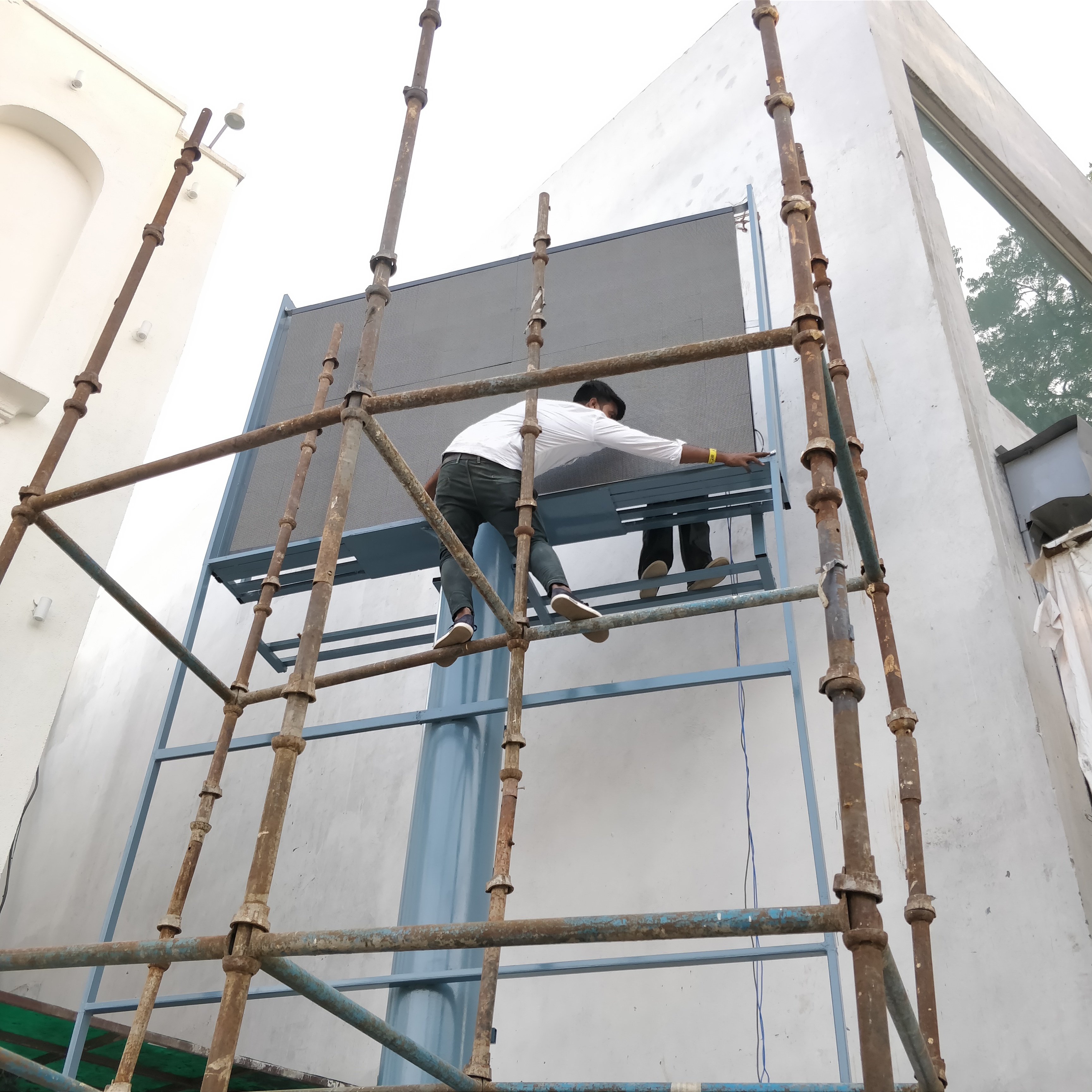 Steel Outdoor Hoarding Structure