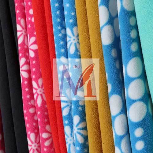 Antipilling Printed Fabric - Antipilling Knitted Fabric, 60-80 Width, 20-40 Yarn Count, Soft Texture, Customized Color, Winter Style
