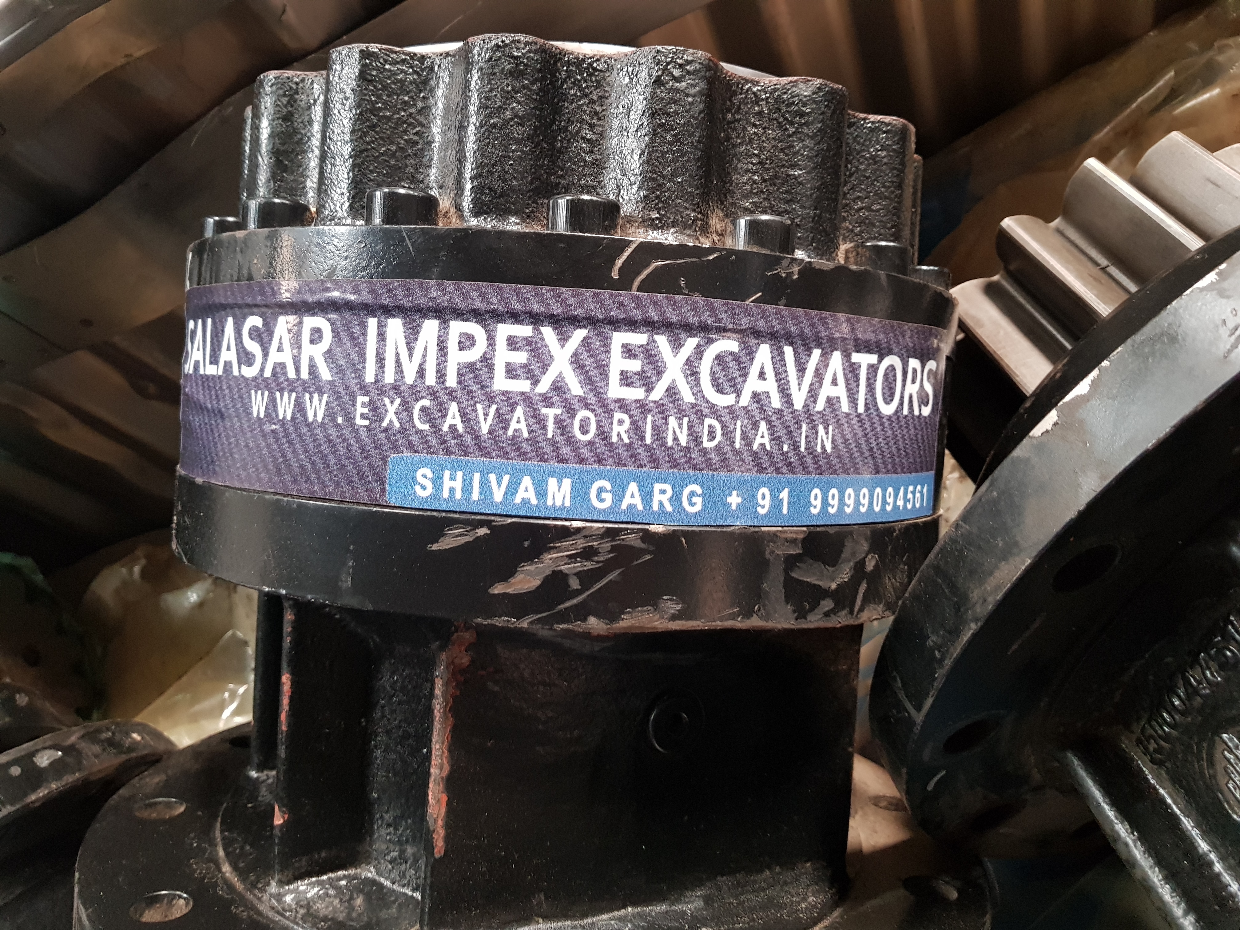 Black Jcb Js 205 Excavator Swing Device / Slew Drive (2t709t2016a01)