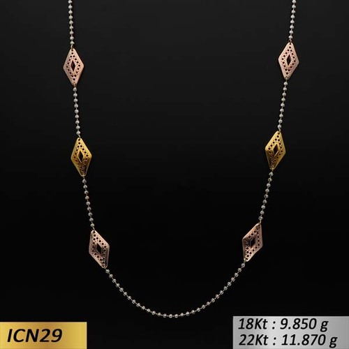 Parallelogram Shaped Gold Chain Grade: 18 Kt