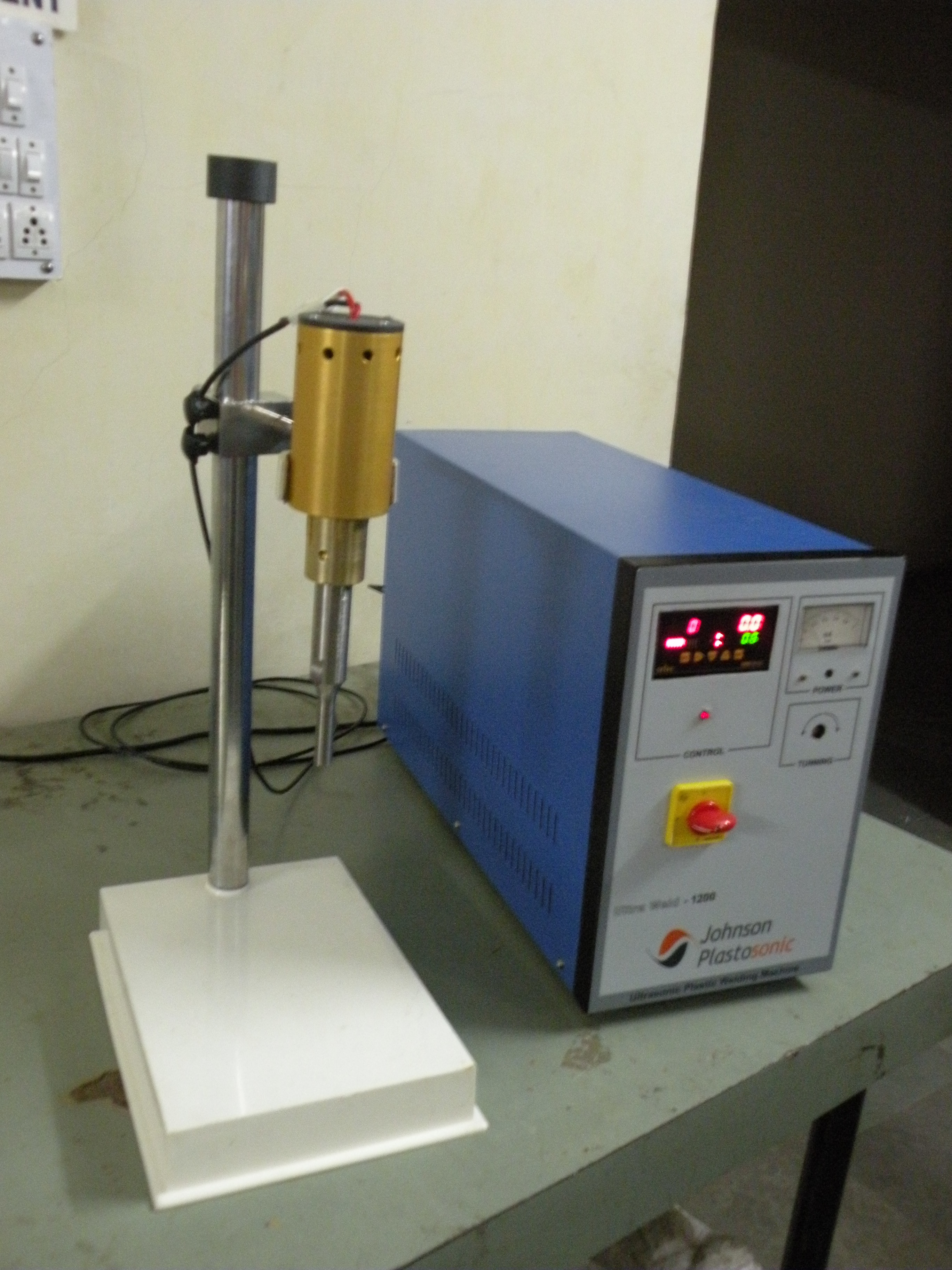 Ulp Probe Sonicator - Ultrasonic Probe Technology, High-efficiency Liquid Processing