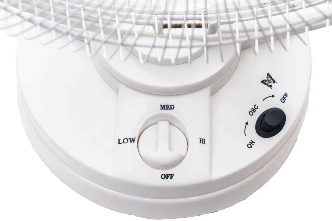 Moving Oscillating Table Fan